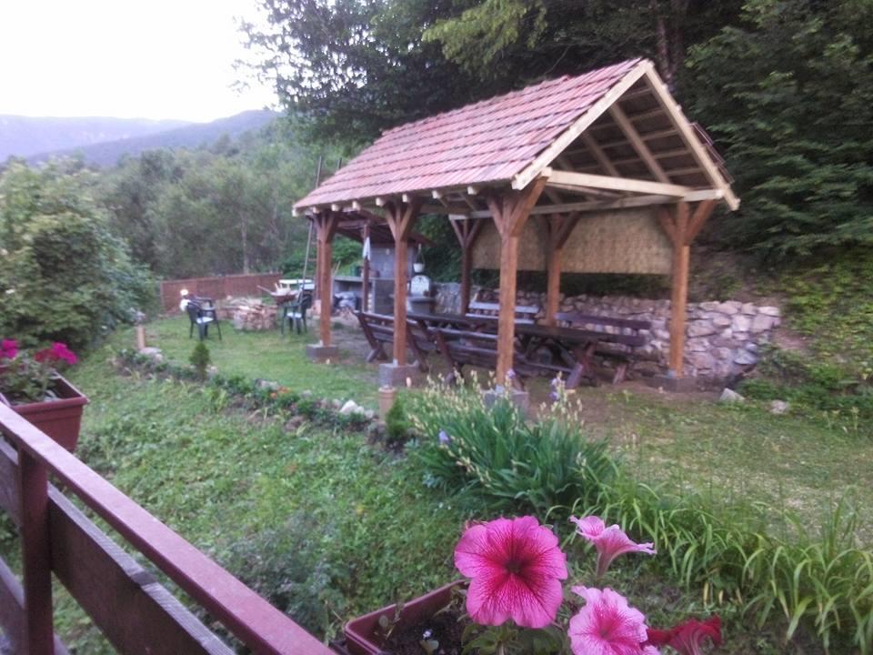 Turisticki Kompleks - Montana Tjentiste Esterno foto